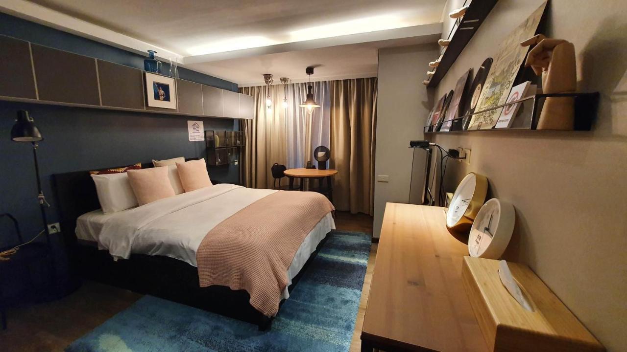 Yomi Hotel - Shuanglian Mrt Тайбэй Экстерьер фото