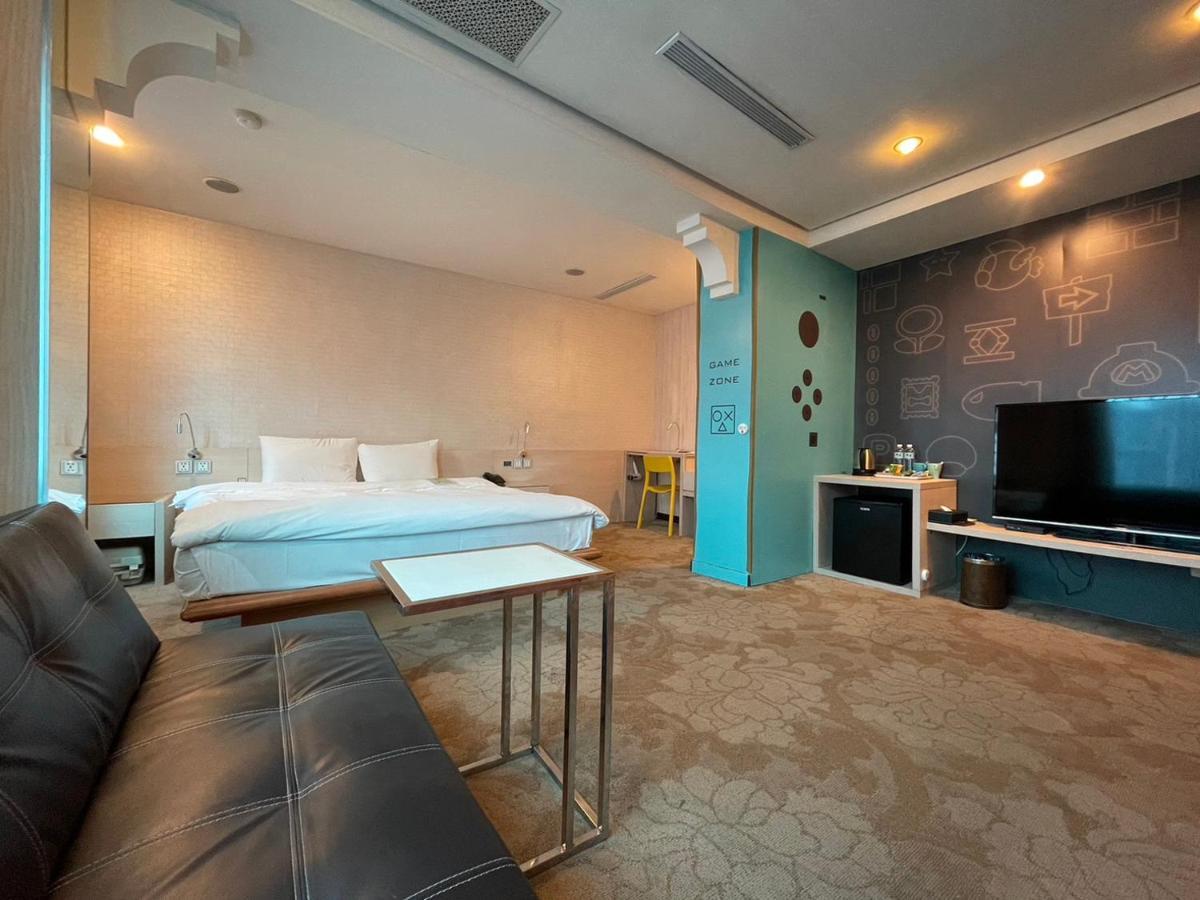 Yomi Hotel - Shuanglian Mrt Тайбэй Экстерьер фото